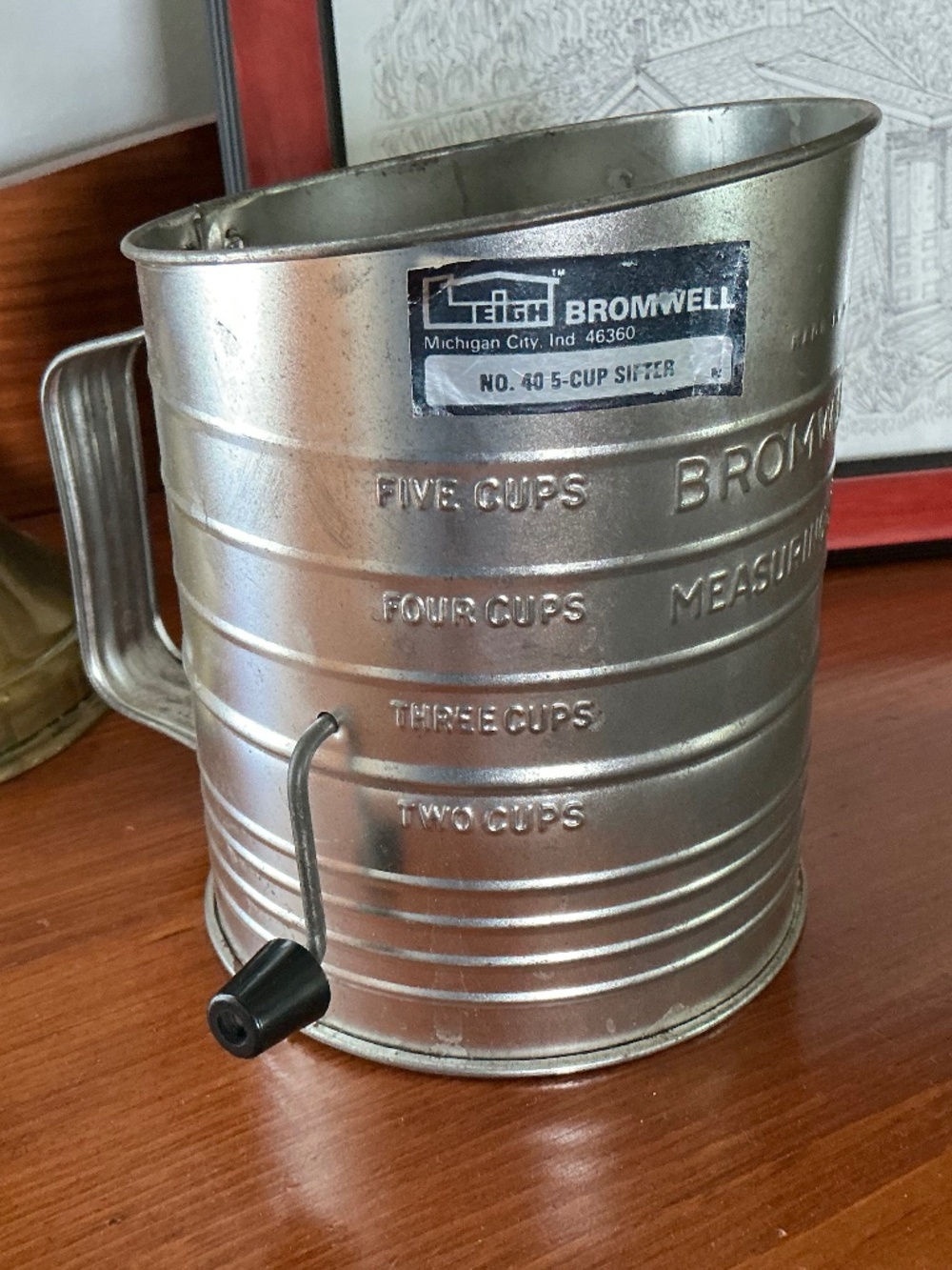 Vintage Bromwell 5 Cup Flour Sifter Measuring Kitchen Tool Metal USA